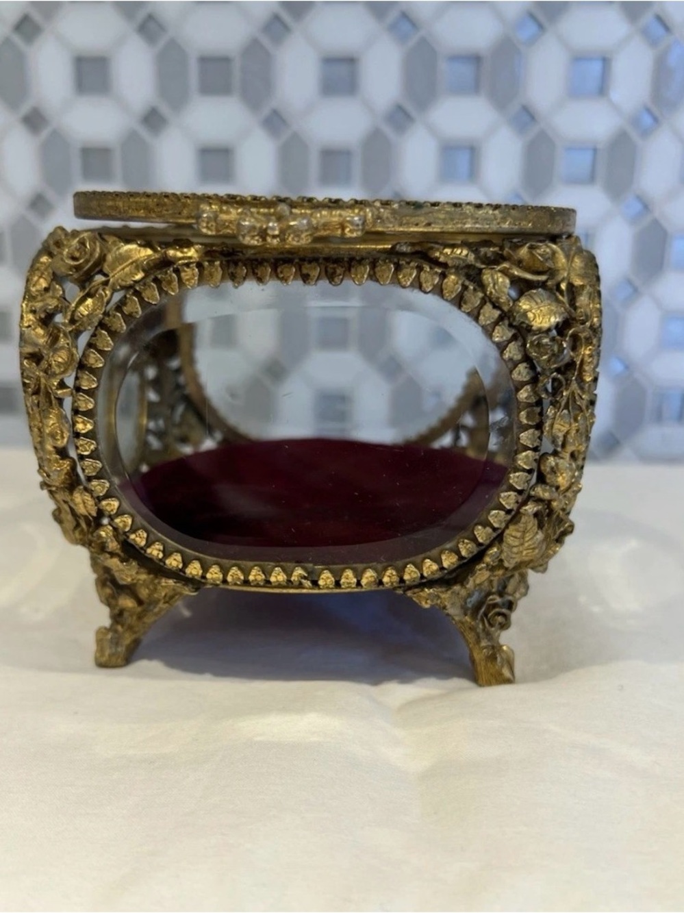 Vintage, Matson, Roses, Ormolu, Gilt, Beveled, , Jewelry Box, Red Velvet - Picture 2 of 10